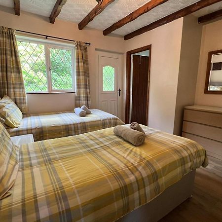 Cwmbach Guest House Neath Eksteriør billede